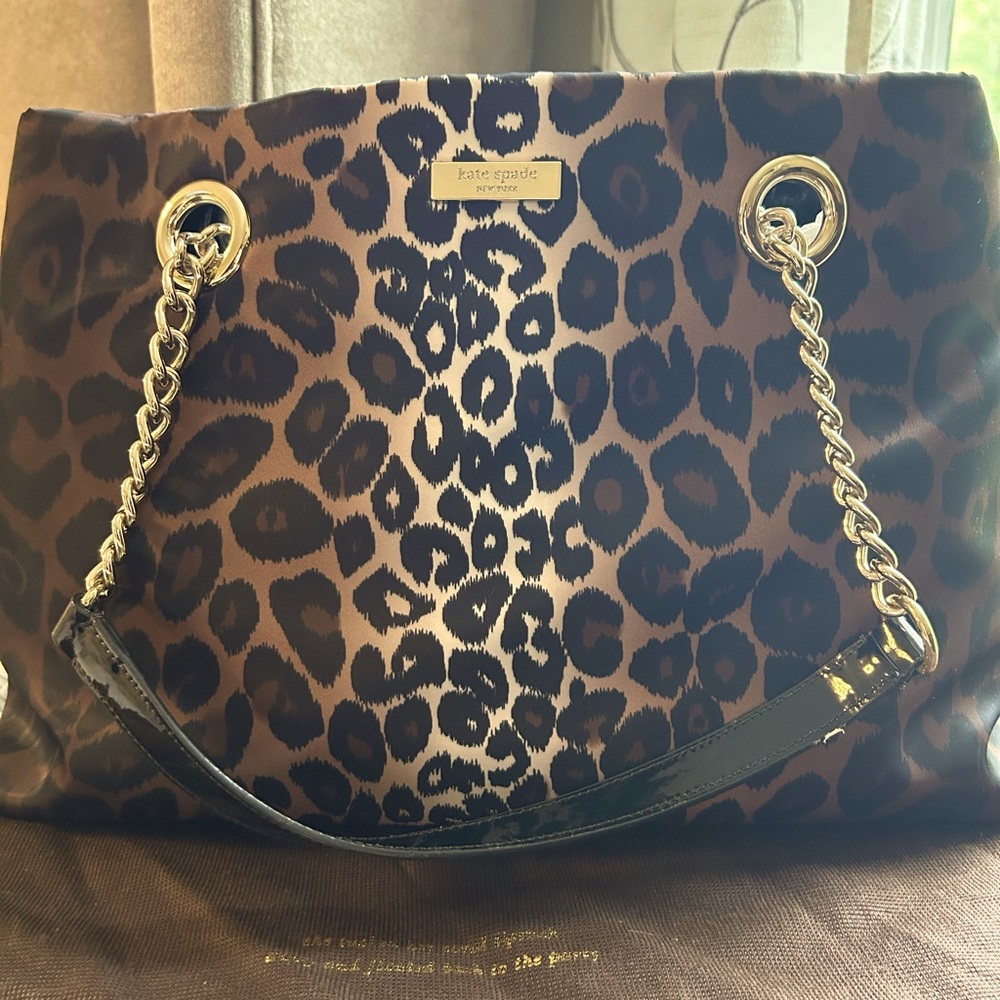 Leopard print Kate Spade shoulder bag.